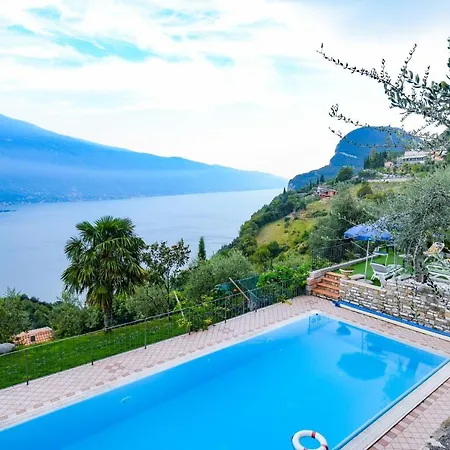 Apartment Casa Elka 6 *